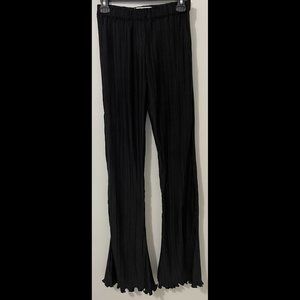 Arthur Apparel Box Pleat Flare Pants in Black sz 4
